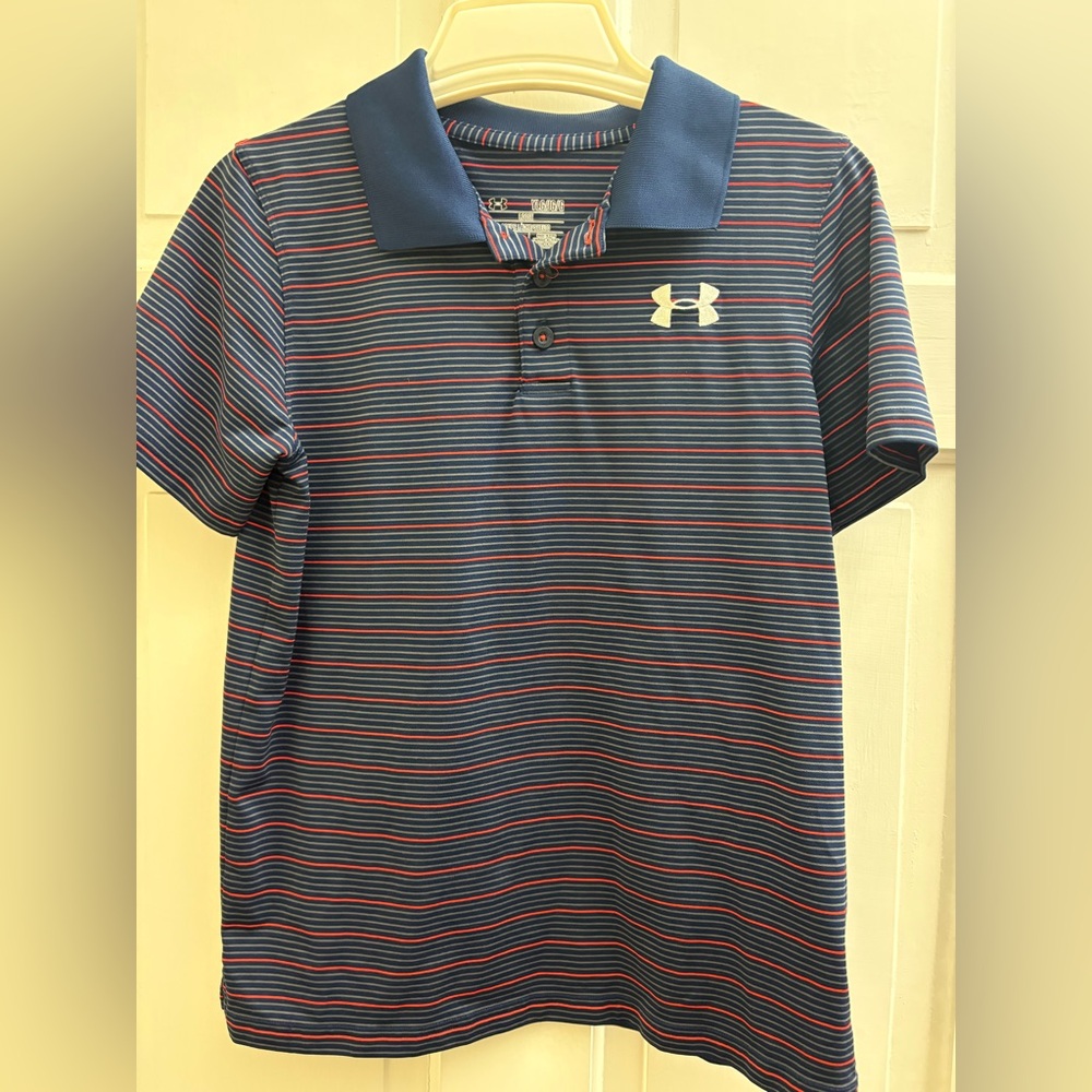Under Armour youth large short sleeve shirt